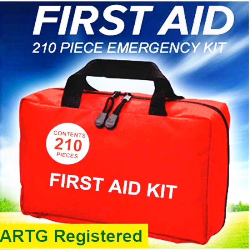 Apteczka z kompaktową i lekką  – First Aid Bag Kit recenzja i cena